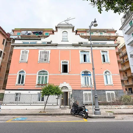 Via Leucosia A Due Passi Dal Mare Appartamento
